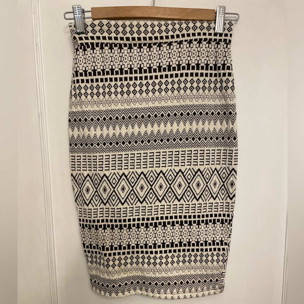 Charlotte Russe pencil skirt small